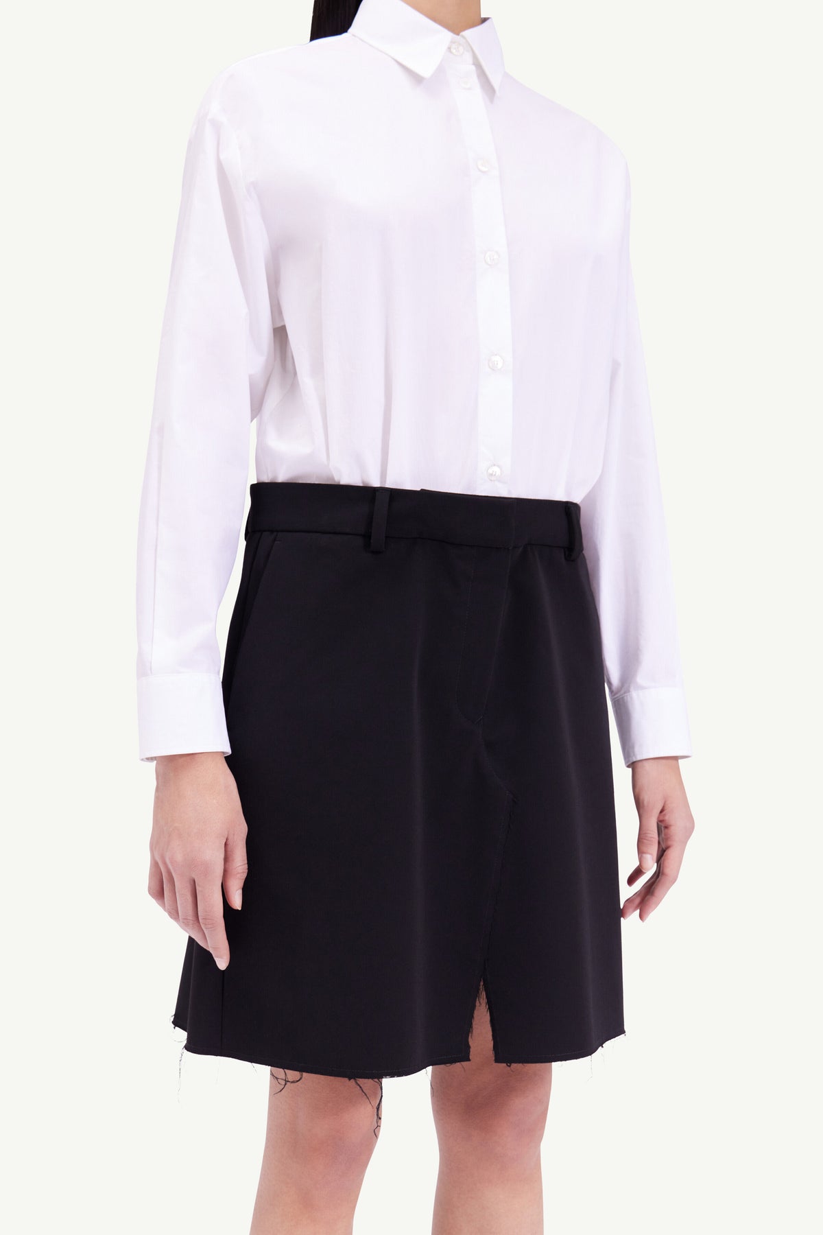 MAISON MARGIELA WOMEN'S WHITE SHIRT AND BLACK SHORTS ENSEMBLE