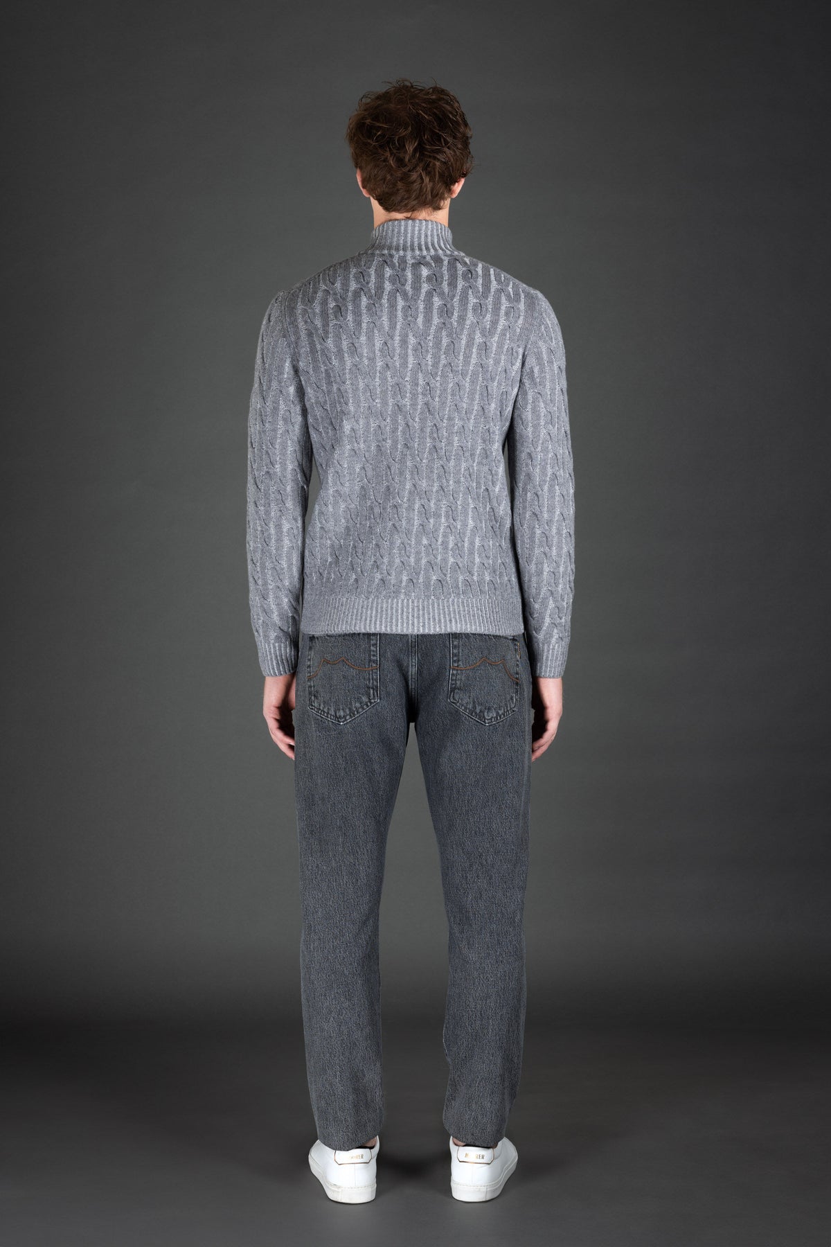 MOORER MEN'S LIGHT GREY CABLE KNIT SWEATER