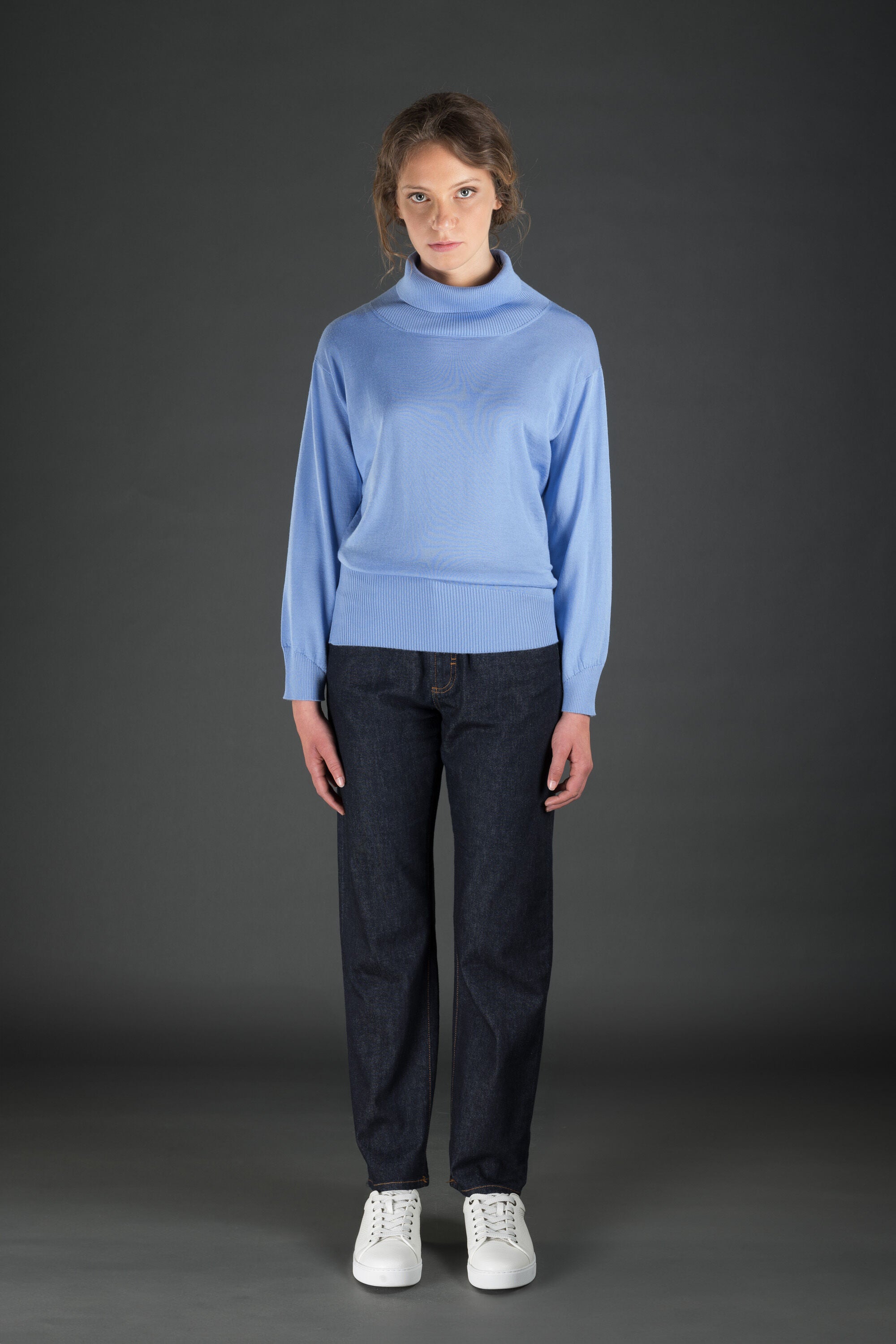 MOORER WOMEN'S LIGHT BLUE TURTLENECK SWEATER