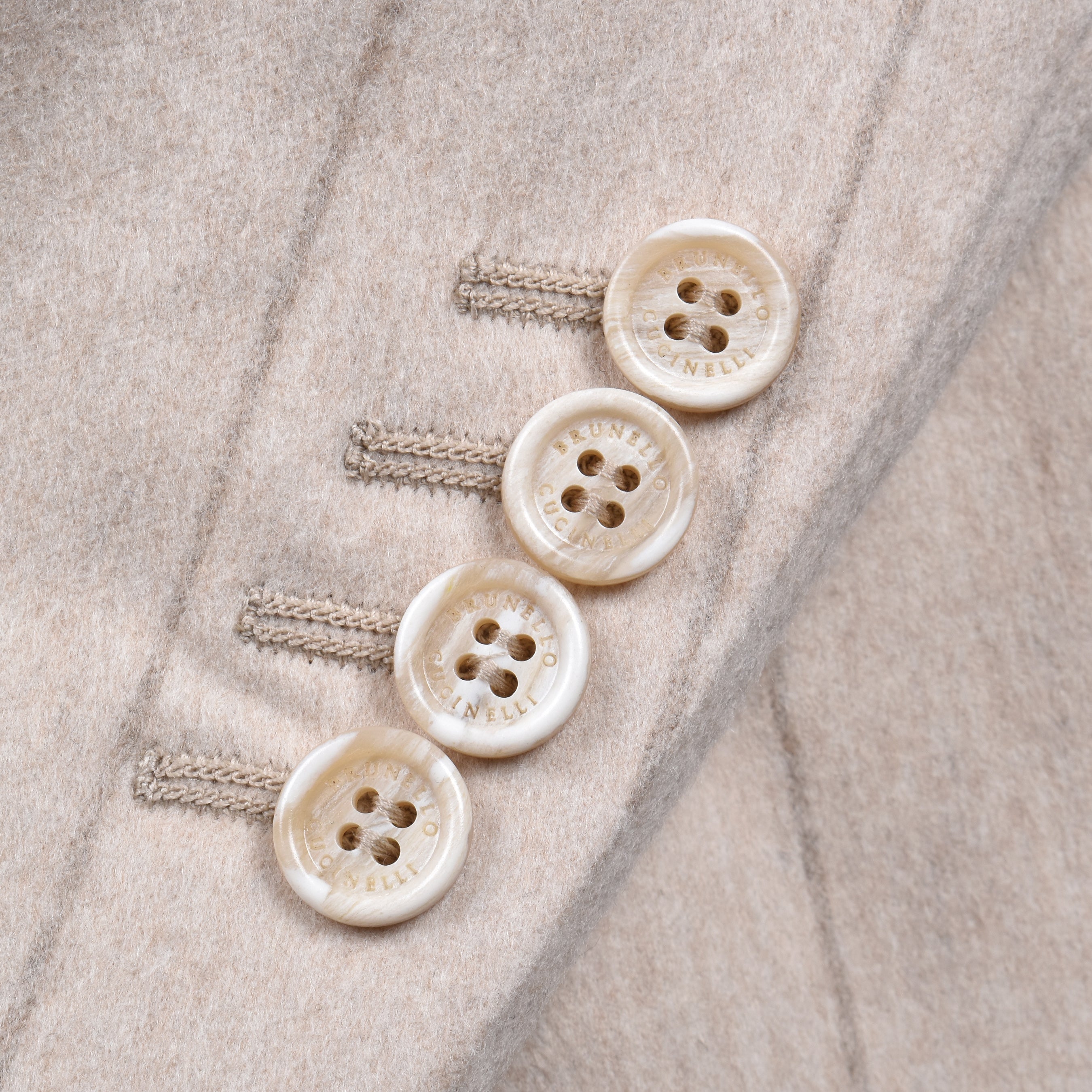 BRUNELLO CUCINELLI MEN'S SAND WOOL DOUBLE-BREASTED SUIT