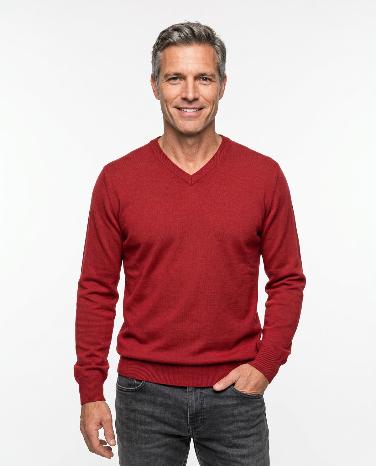 BRUNELLO CUCINELLI MEN'S RED CASHMERE V NECK SWEATER