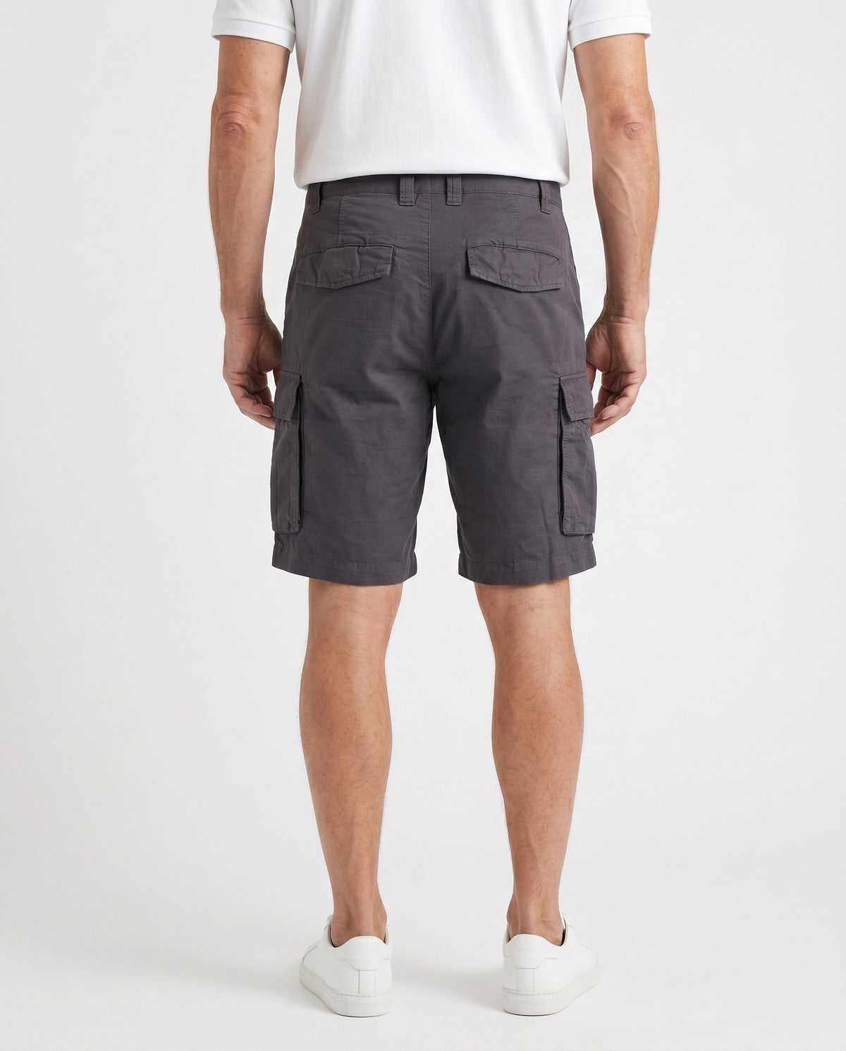 BRUNELLO CUCINELLI MEN'S DARK GREY LINEN BLEND SHORTS