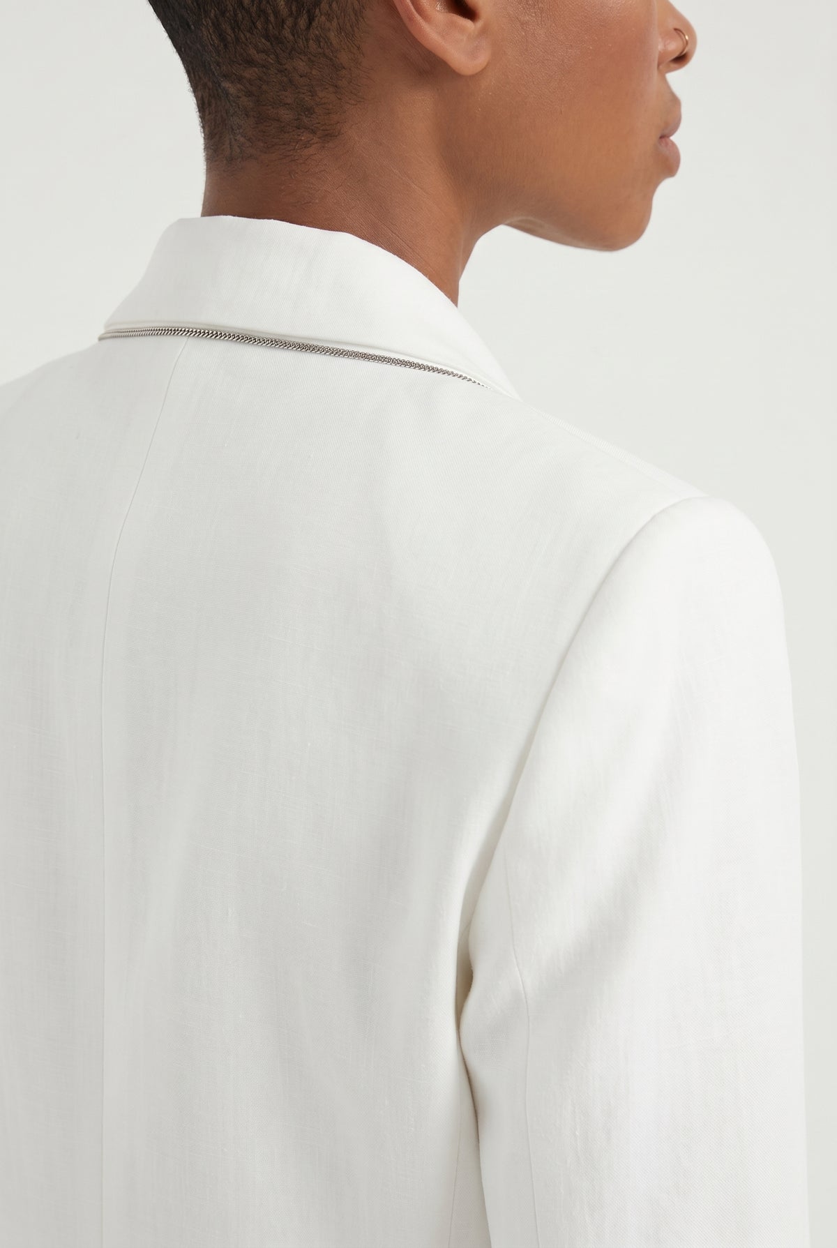 BRUNELLO CUCINELLI WOMEN'S WHITE TAILORED LINEN BLAZER