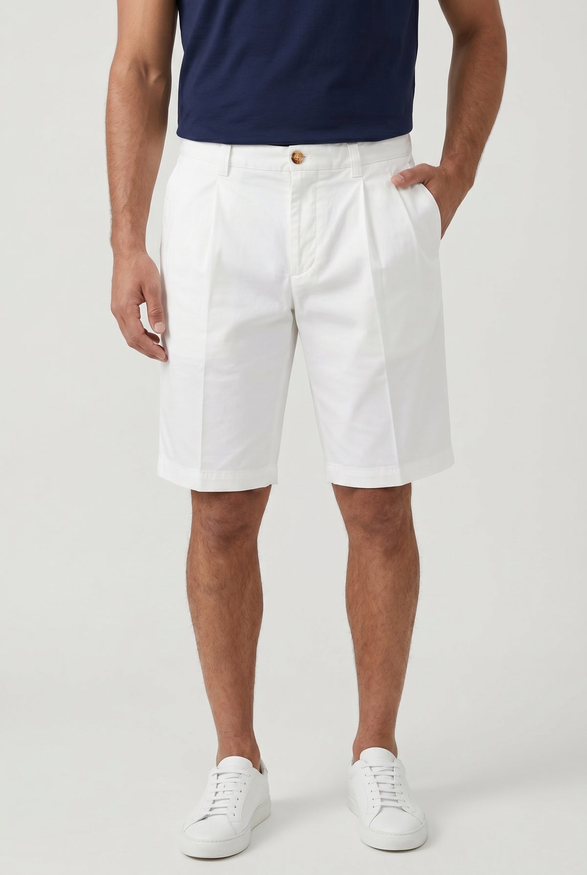 BRUNELLO CUCINELLI MEN'S WHITE COTTON TAILORED SHORTS