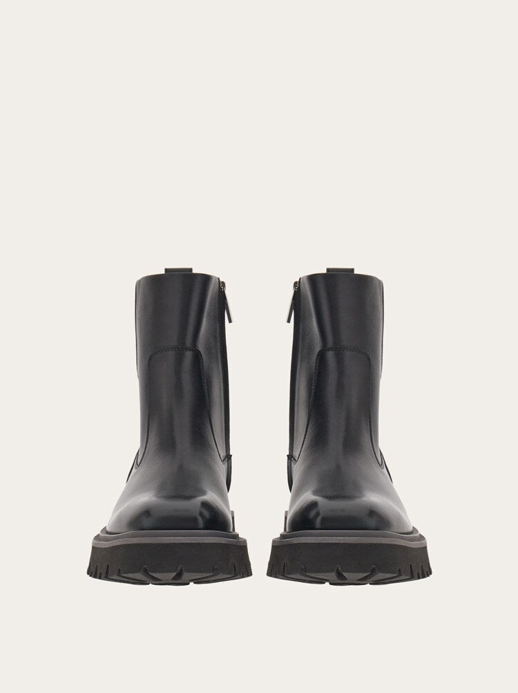 FERRAGAMO MEN'S BLACK CALF LEATHER BOOTS