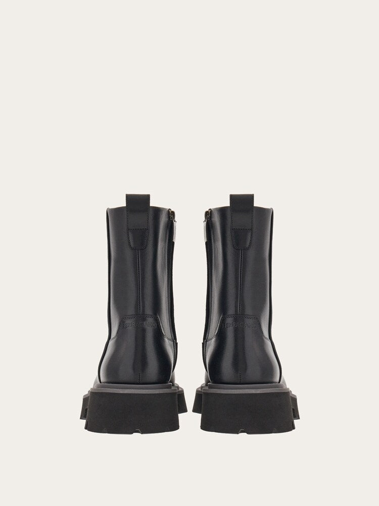 FERRAGAMO MEN'S BLACK CALF LEATHER BOOTS