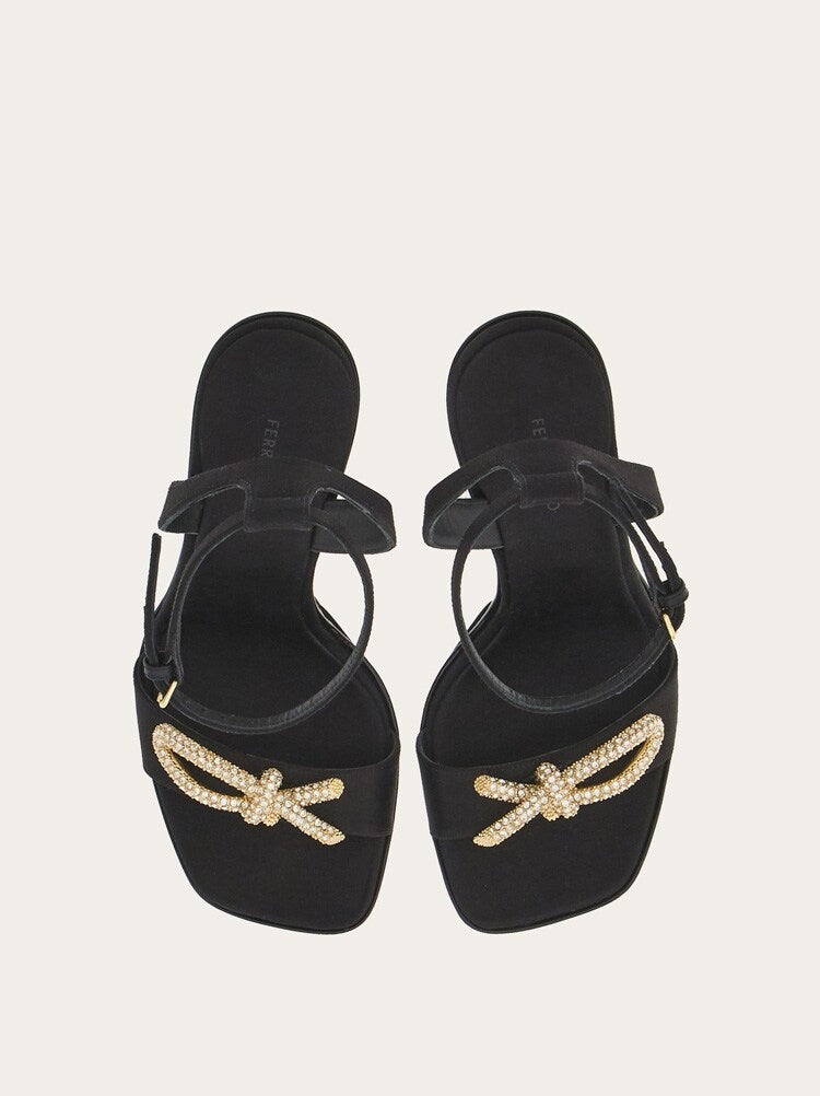 FERRAGAMO WOMEN'S BLACK FABRIC PLATFORM SANDALS