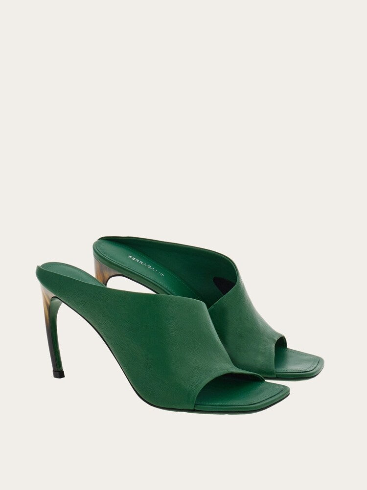 FERRAGAMO WOMEN'S GREEN LAMBSKIN MULE SHOES