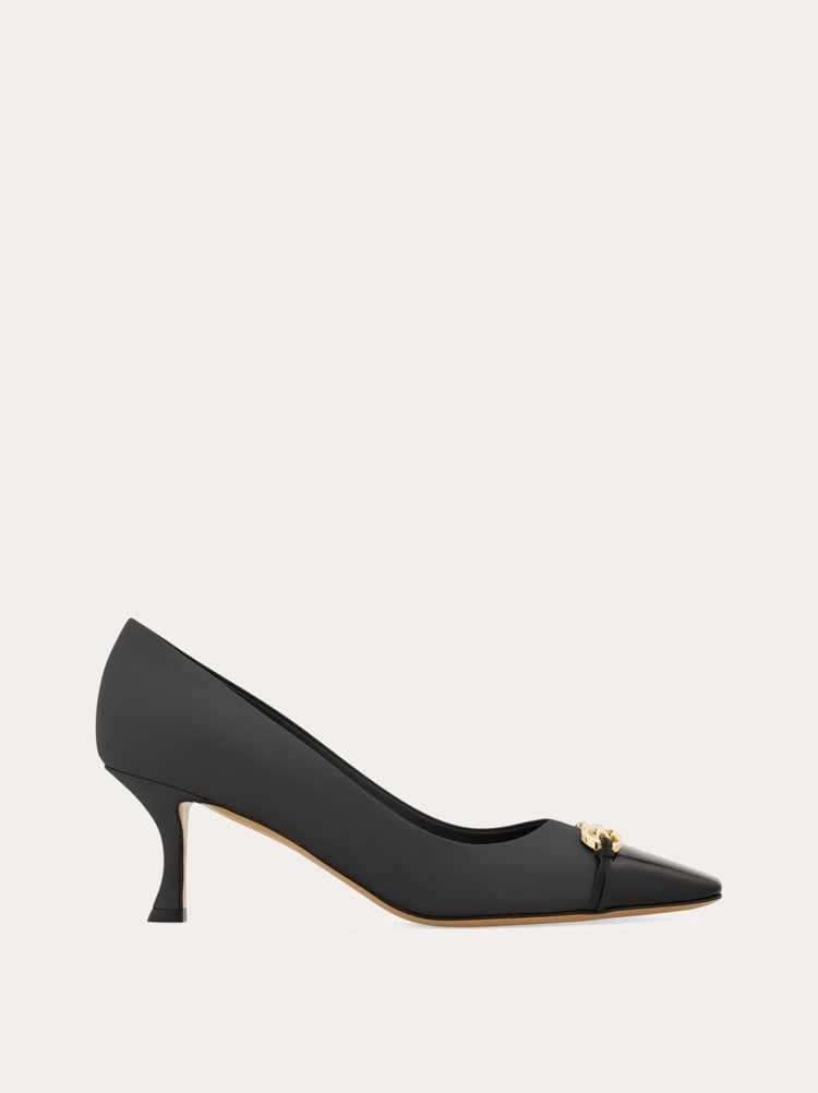FERRAGAMO WOMEN'S BLACK CALF LEATHER PUMPS
