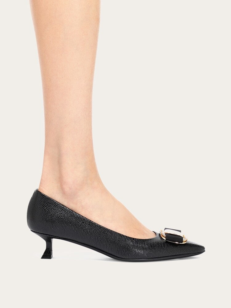 FERRAGAMO WOMEN'S BLACK CALF LEATHER PUMPS