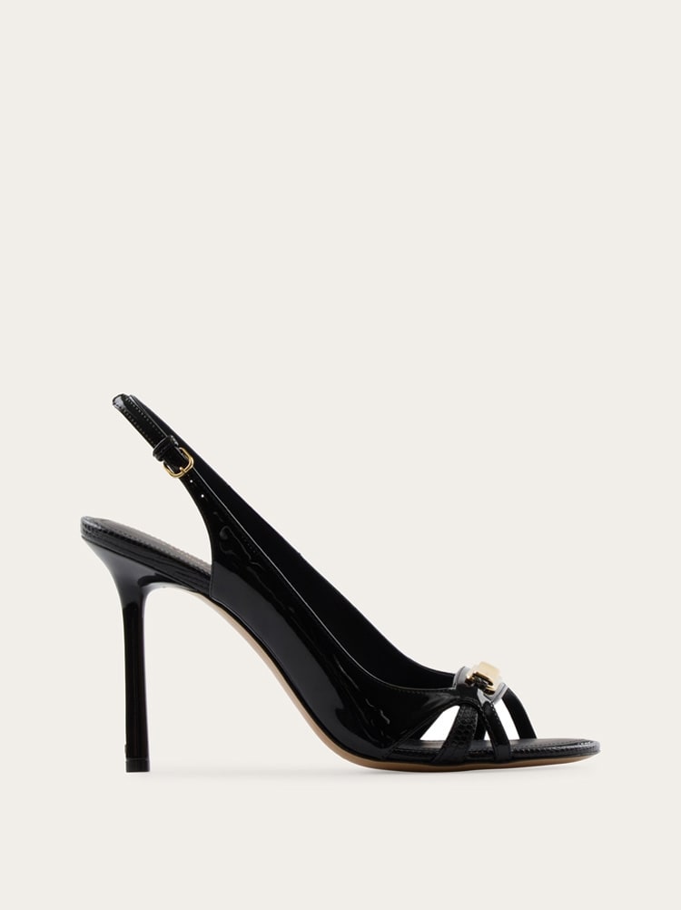 FERRAGAMO WOMEN'S BLACK PATENT LEATHER SHOES