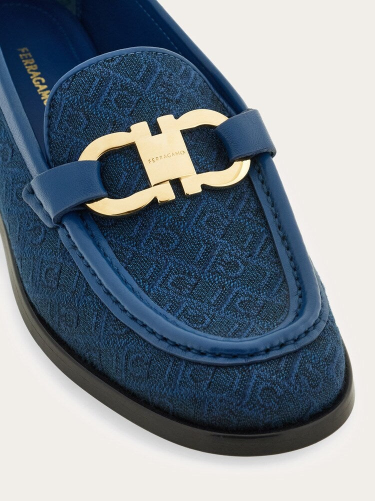 FERRAGAMO WOMEN'S BLUE FABRIC LEATHER LOAFERS