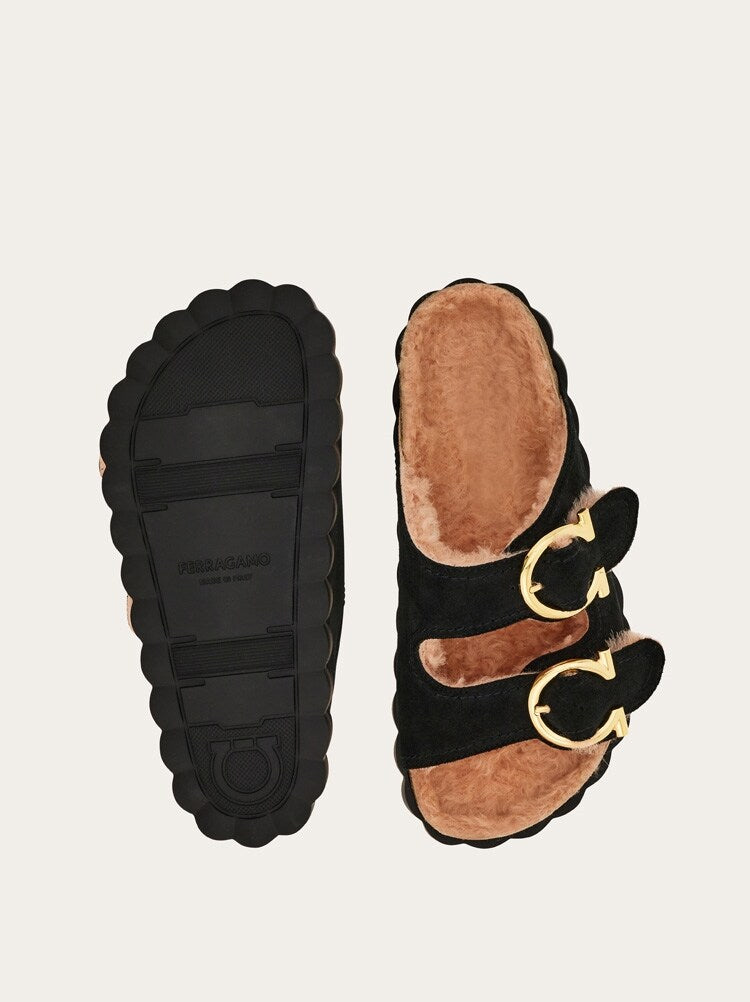 FERRAGAMO WOMEN'S BLACK SHEARLING LEATHER SLIDE SHOE