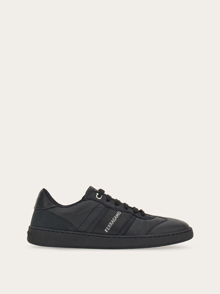 FERRAGAMO WOMEN'S BLACK LEATHER LACE UP SHOES