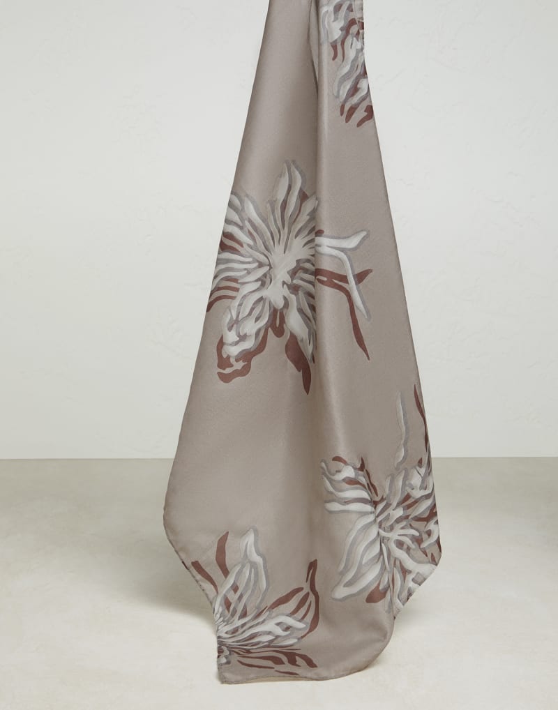 BRUNELLO CUCINELLI WOMEN'S SCARF NWT