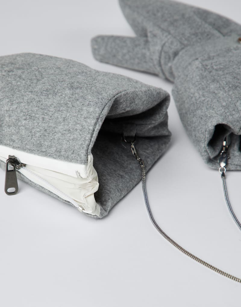 BRUNELLO CUCINELLI WOMEN'S LIGHT GREY WOOL MITTENS
