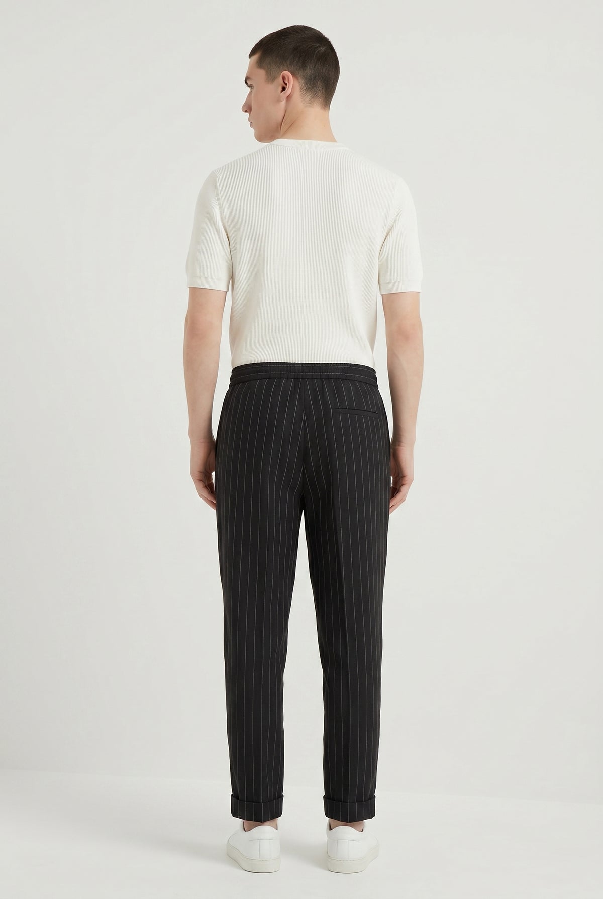 BRUNELLO CUCINELLI MEN'S BLACK LINEN RELAXED TROUSERS