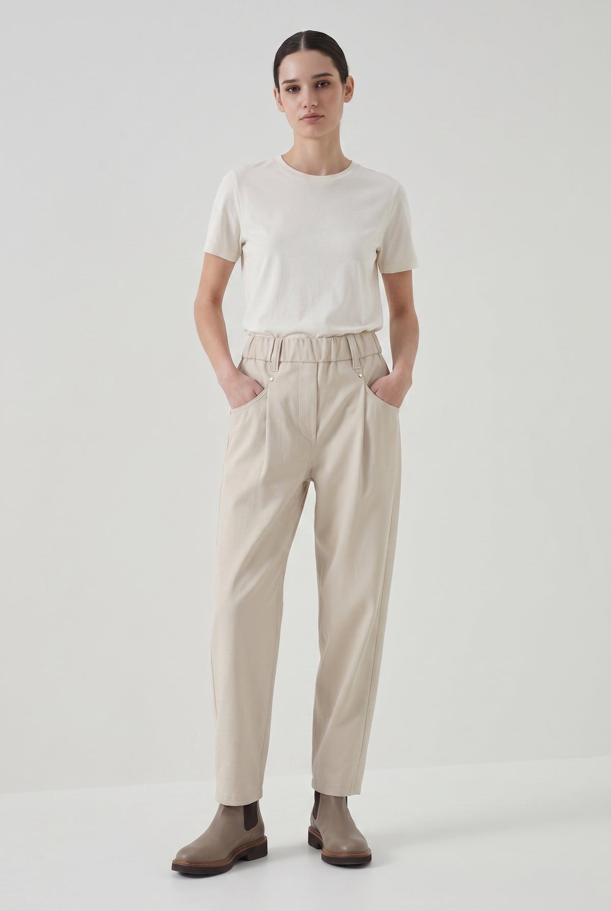 BRUNELLO CUCINELLI WOMEN'S LIGHT BEIGE RELAXED TROUSERS