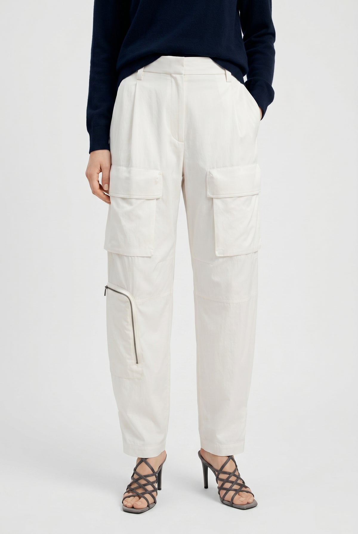 BRUNELLO CUCINELLI WOMEN'S OFF WHITE RELAXED CARGO TROUSERS