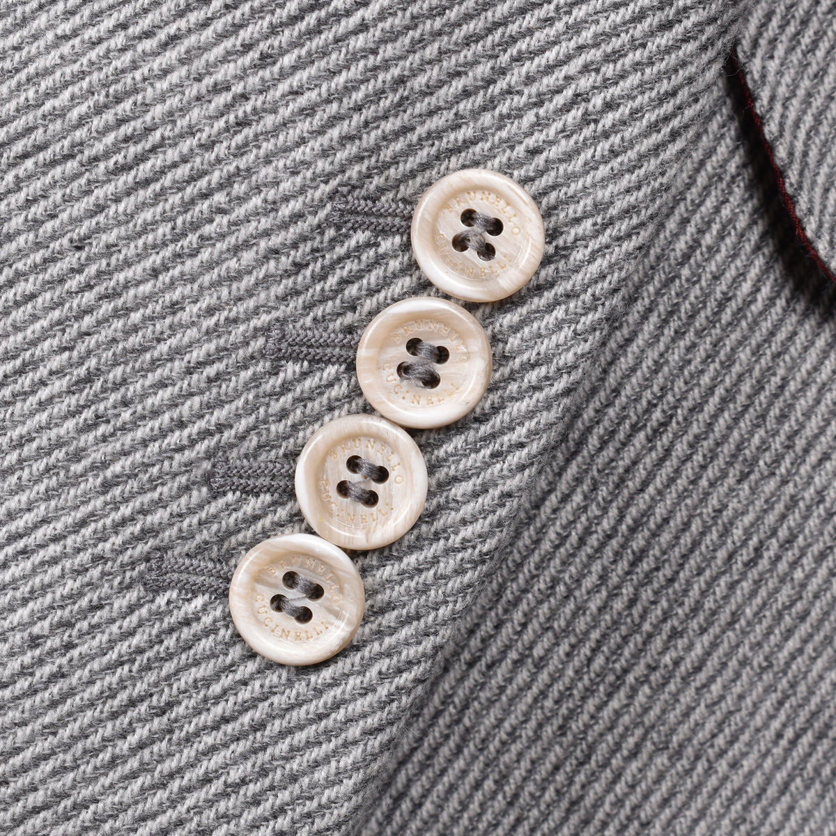 BRUNELLO CUCINELLI MEN'S GRAY WOOL HERRINGBONE BLAZER