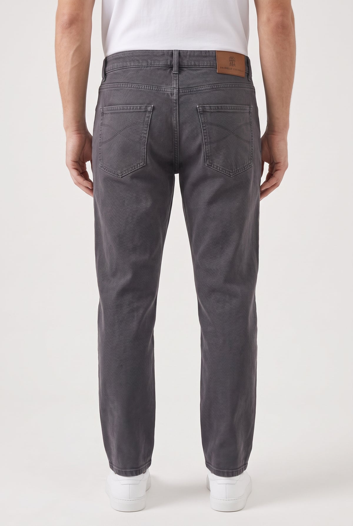 BRUNELLO CUCINELLI MEN'S 100% COTTON 5 POCKET LEISURE FIT DENIM PANTS