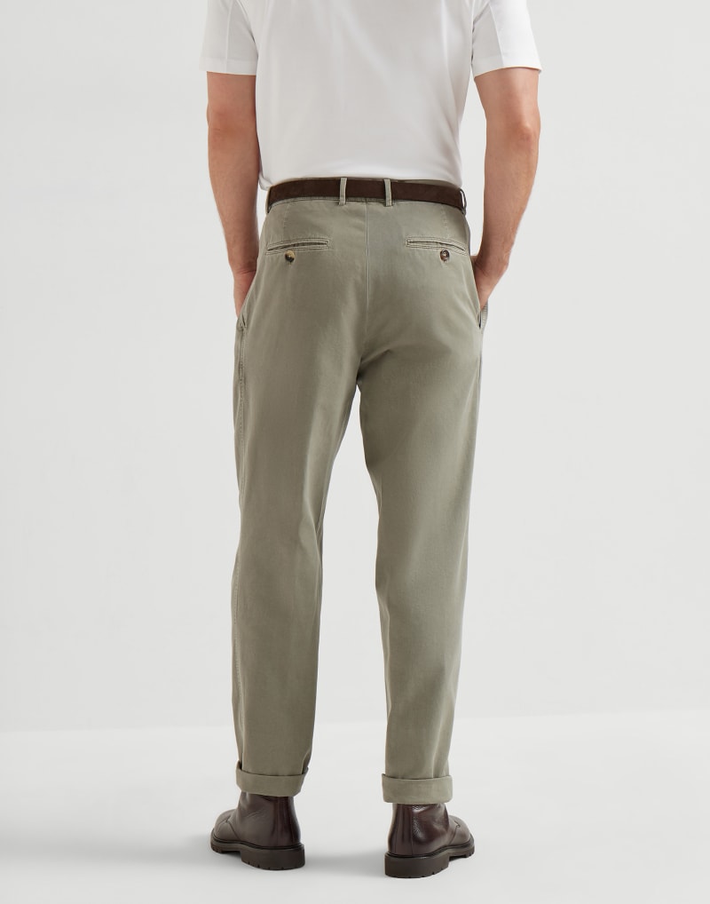 BRUNELLO CUCINELLI MEN'S KAKY OLD COTTON PLEATED TROUSERS