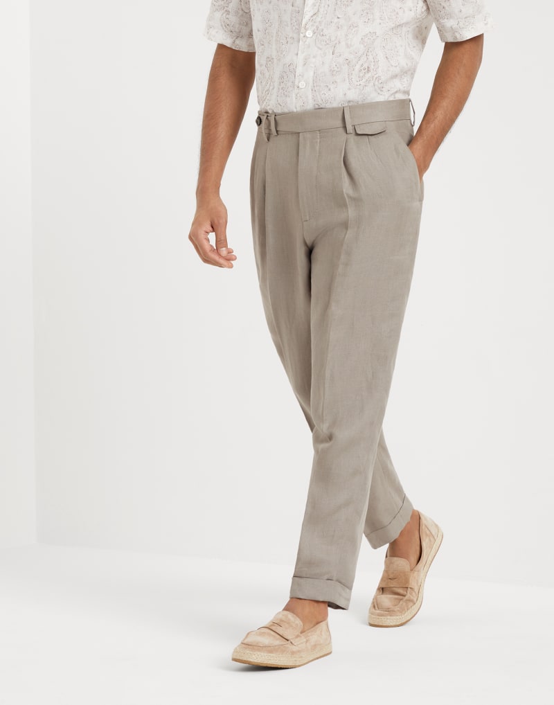 BRUNELLO CUCINELLI MEN'S SAGE LINEN PLEATED TROUSERS