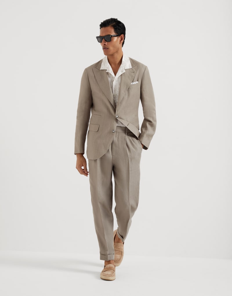 BRUNELLO CUCINELLI MEN'S SAGE LINEN PLEATED TROUSERS
