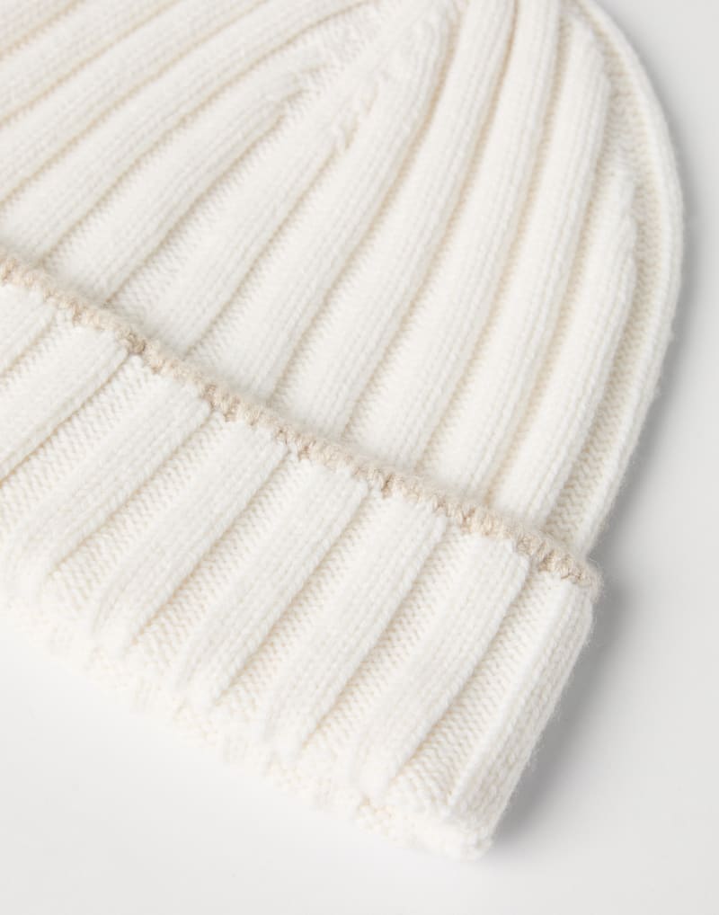 BRUNELLO CUCINELLI MEN'S WHITE RIBBED WOOL KNIT HAT