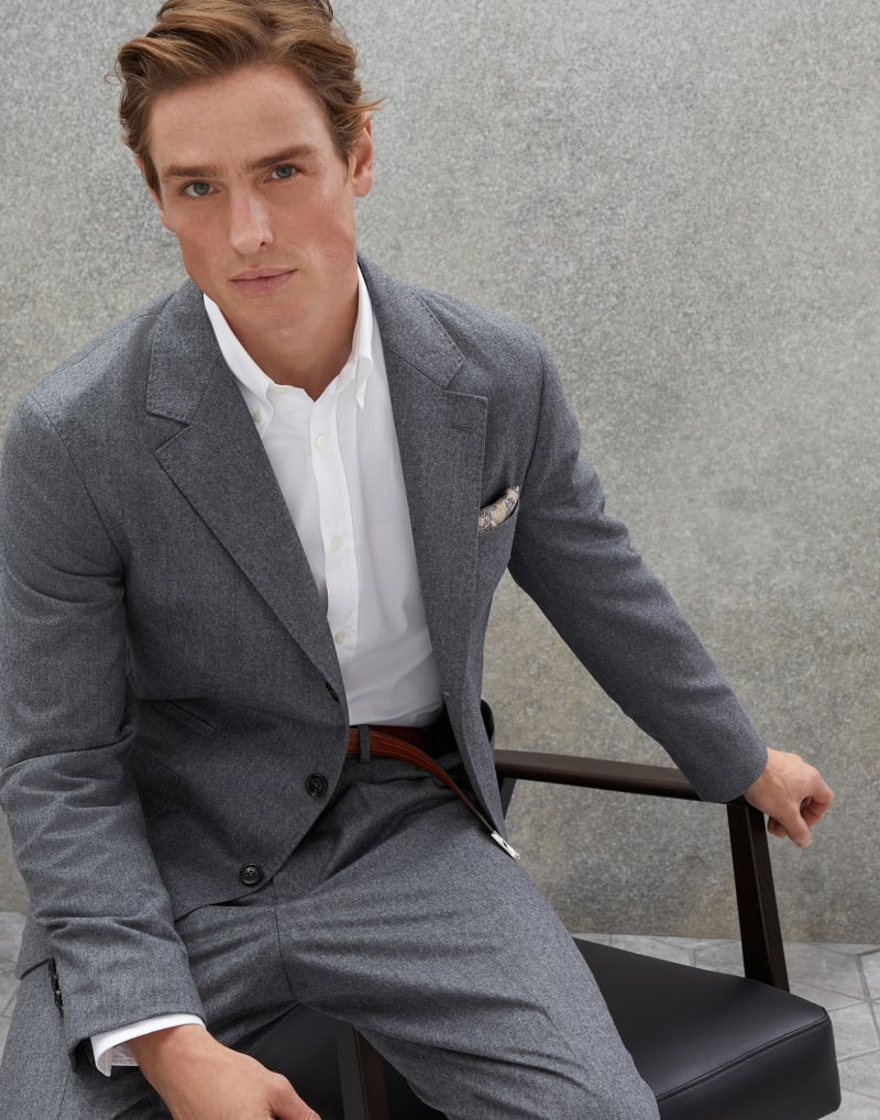 BRUNELLO CUCINELLI MEN'S MEDIUM GREY WOOL BLAZER
