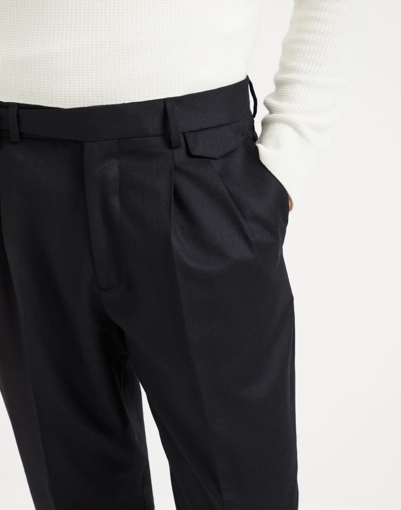 BRUNELLO CUCINELLI MEN'S BLACK WOOL PLEATED TROUSERS