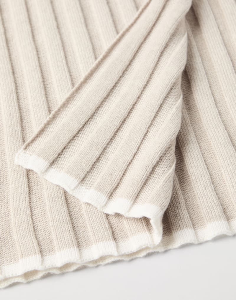 BRUNELLO CUCINELLI MEN'S LIGHT BROWN RIBBED WOOL SCARF