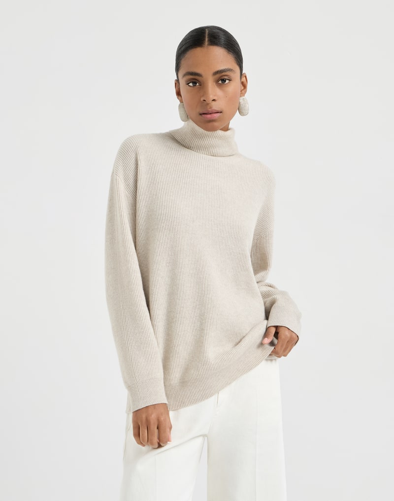 BRUNELLO CUCINELLI WOMEN'S OYSTER WOOL TURTLENECK SWEATER