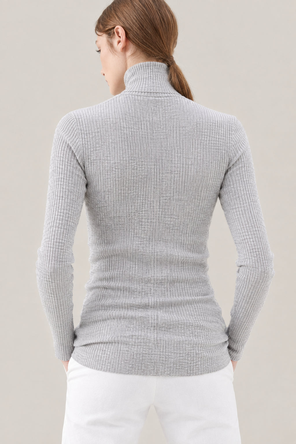 BRUNELLO CUCINELLI WOMEN'S LIGHT GREY WOOL SILK RIBBED TURTLENECK SWEATER