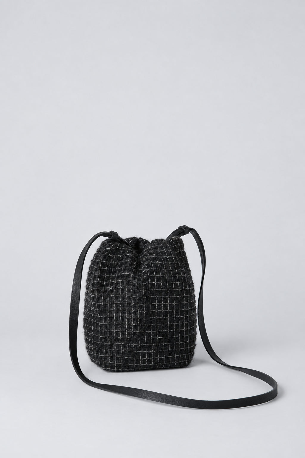 BRUNELLO CUCINELLI WOMEN'S ANTHRACITE TEXTURED SHOULDER BAG