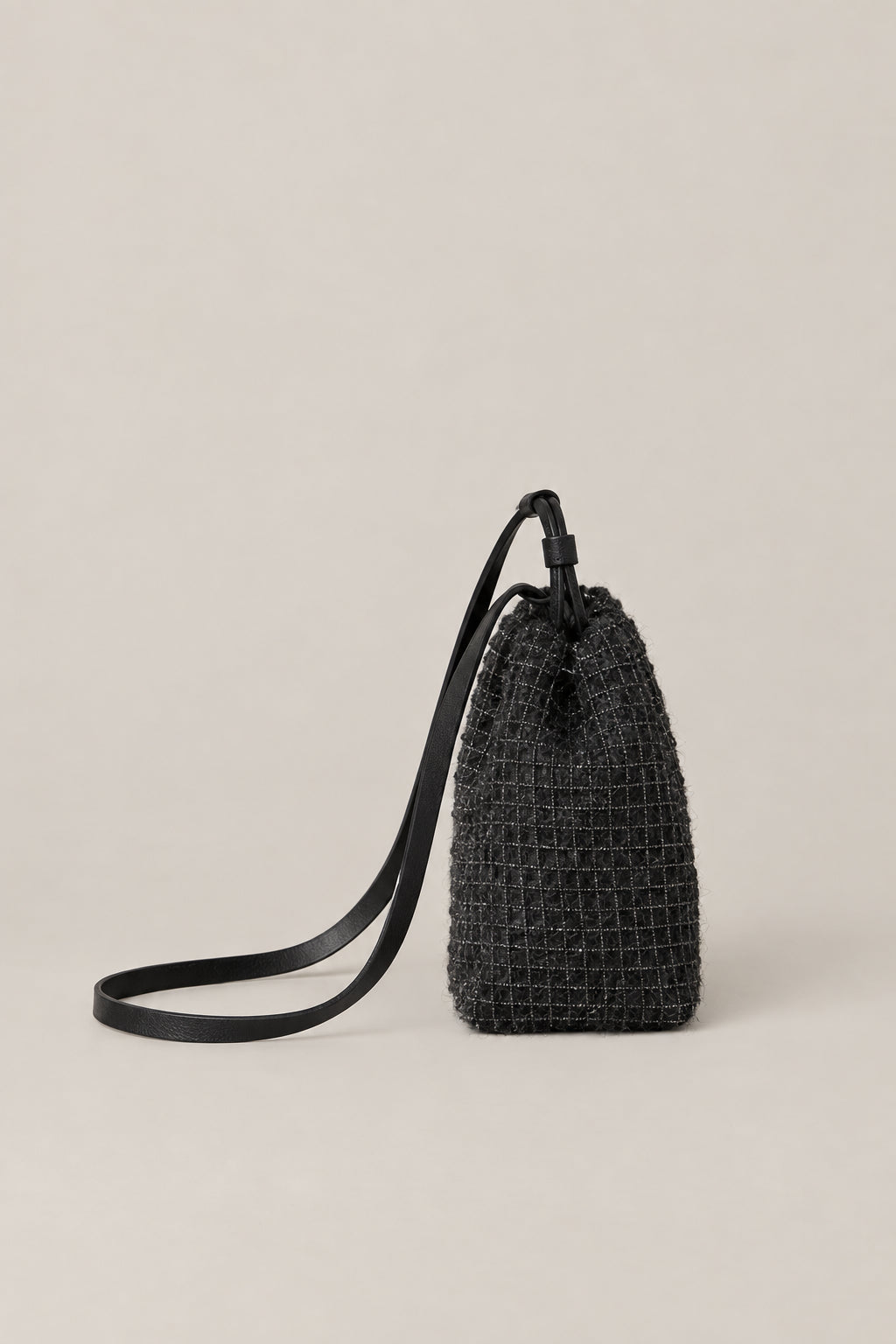 BRUNELLO CUCINELLI WOMEN'S ANTHRACITE TEXTURED SHOULDER BAG