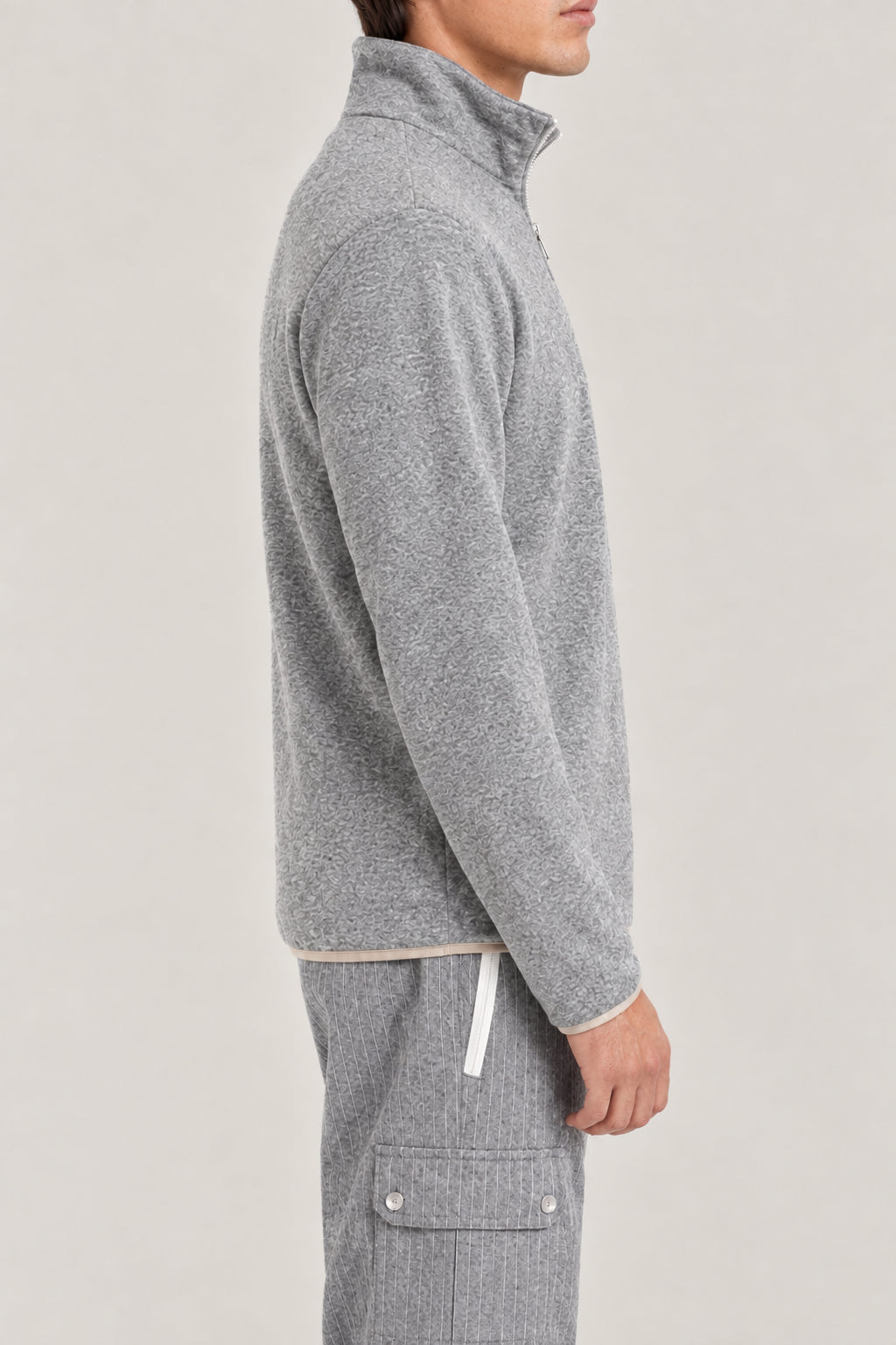 BRUNELLO CUCINELLI MEN'S GREY WOOL BLEND SWEATER