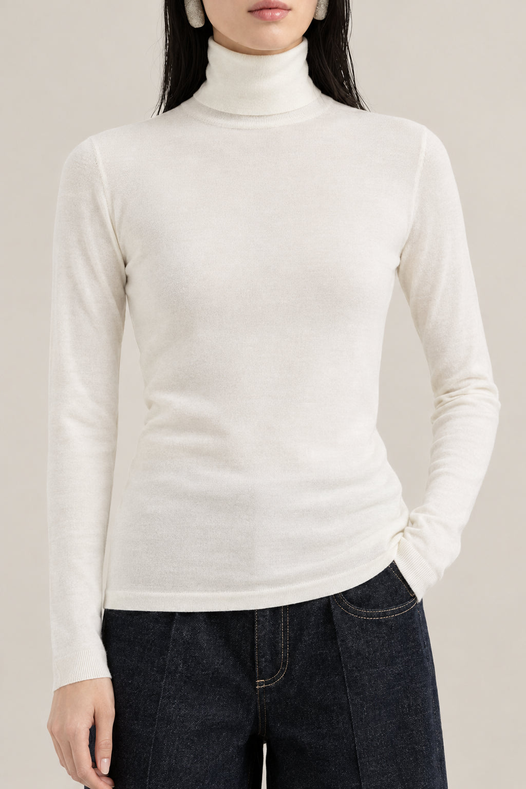 BRUNELLO CUCINELLI WOMEN'S WHITE WOOL SILK TURTLENECK SWEATER