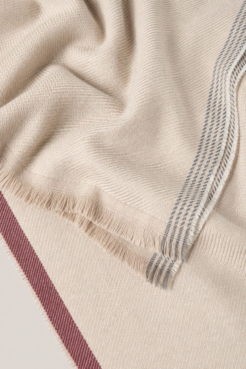 BRUNELLO CUCINELLI MEN'S SAND WOOL SILK BLEND SCARF