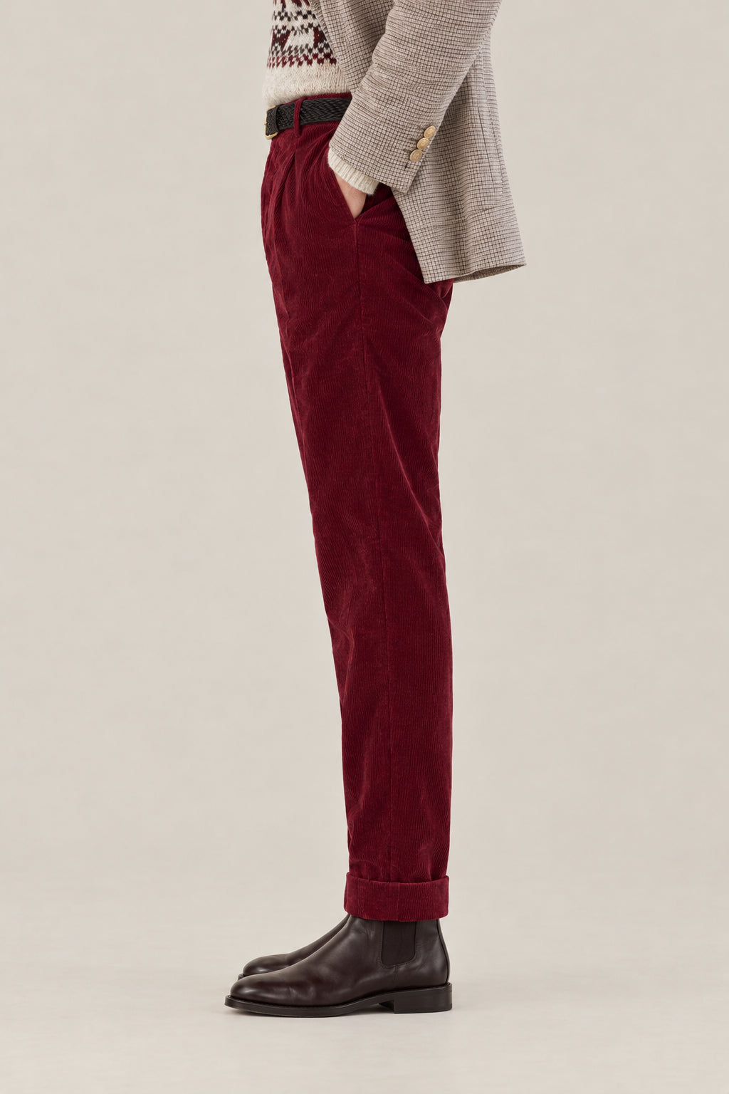 BRUNELLO CUCINELLI MEN'S PURPLE CORDUROY TROUSERS