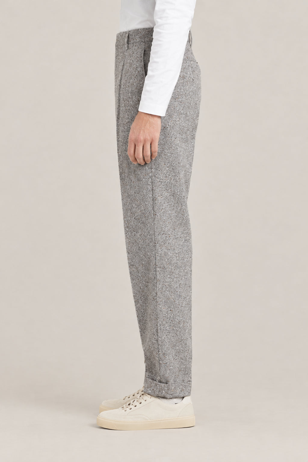 BRUNELLO CUCINELLI MEN'S STONE WOOL SILK PLEATED TROUSERS