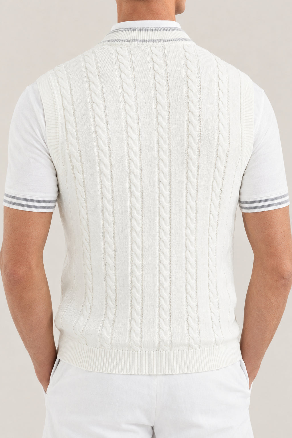 BRUNELLO CUCINELLI MEN'S OFF WHITE CABLE KNIT SLEEVELESS SWEATER