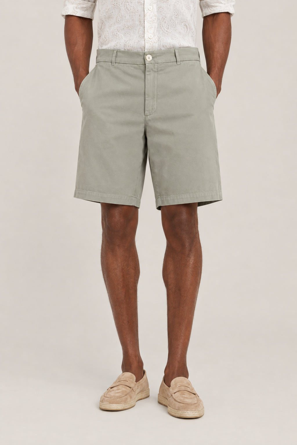 BRUNELLO CUCINELLI MEN'S SAGE COTTON TAILORED SHORTS
