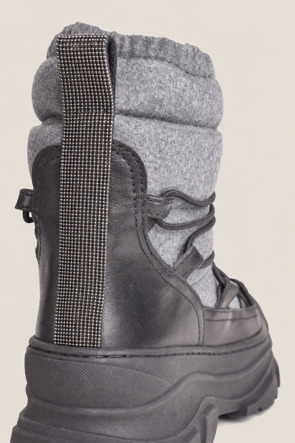 BRUNELLO CUCINELLI WOMEN'S BLACK LEATHER AND GREY FABRIC WINTER BOOTS